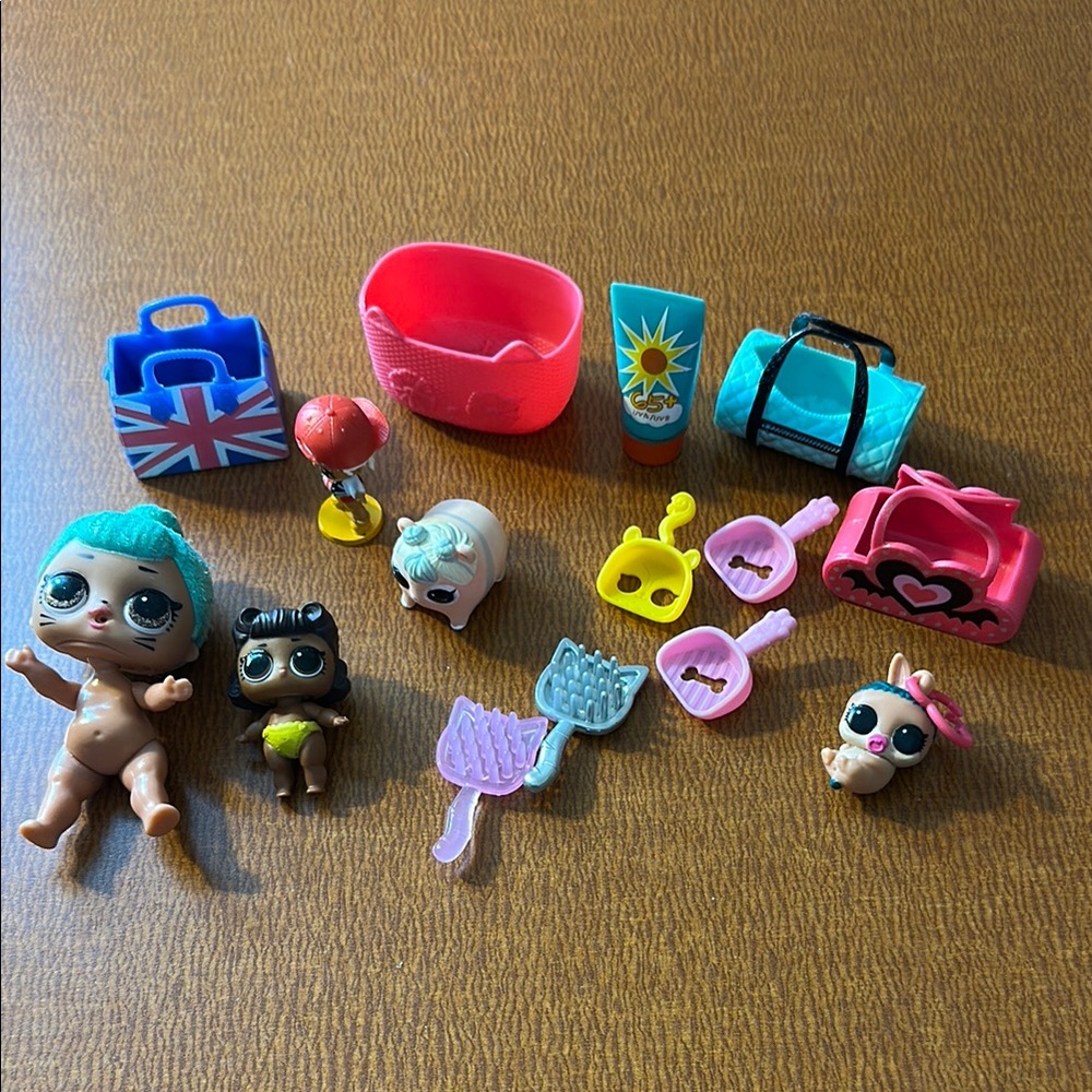 L.O.L. Surprise!‎ Doll Set with Accessories - Multicolor